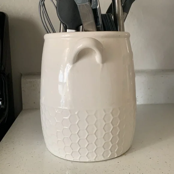 Large jar/container - Picture 2 of 5